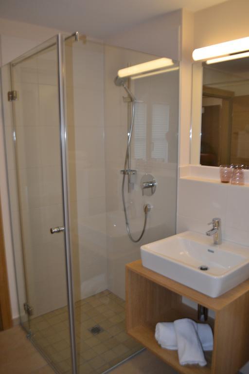Hotel Gasthof Tirolerwirt Bischofshofen Szoba fotó